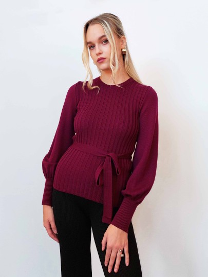 Elin dark purple sweater with belt