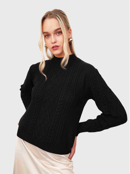 Sillen black sweater
