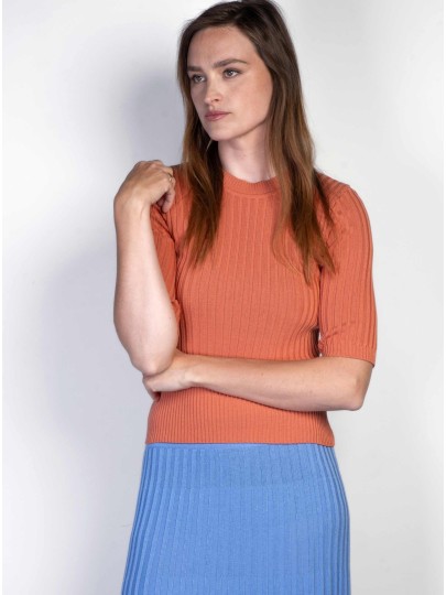Mirty peach color sweater