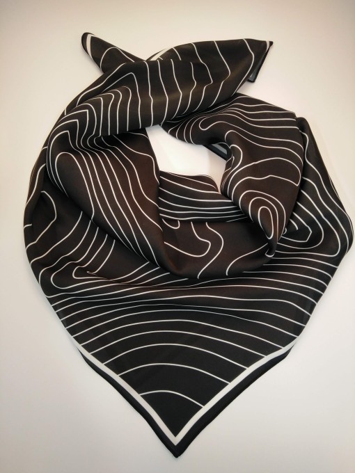Scarf KJG, black with white pattern